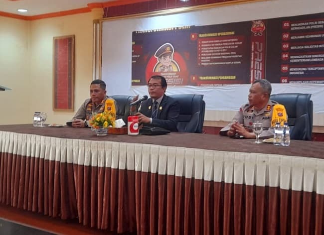 anggota_dpd_ri_kunker_ke_polres_siantar_soroti_citra_polisi_dan_keamanan