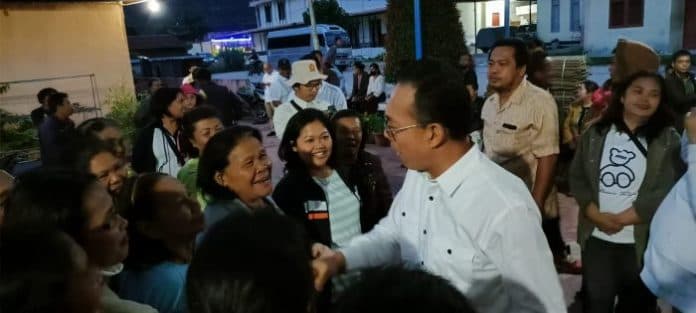 anggota_dpr_ri_gus_irawan_pasaribu_bantu_korban_gempa_bumi_di_taput