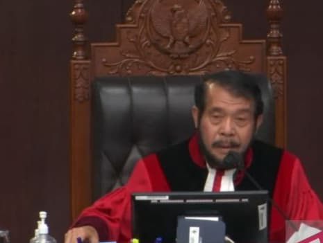 anggota_dpr_sarankan_menteri_cuti_saat_maju_sebagai_capres
