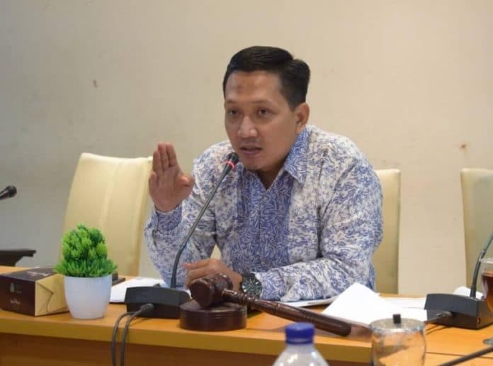 anggota_dprd_sumut_apresiasi_panitia_ppdb_yang_cekatan_merespon_pengaduan_masyarakat