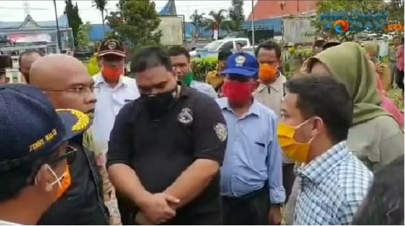 anggota_dprd_sumut_bongkar_kecurangan_bansos_takaran_beras_dan_gula_berkurang_di_simalungun