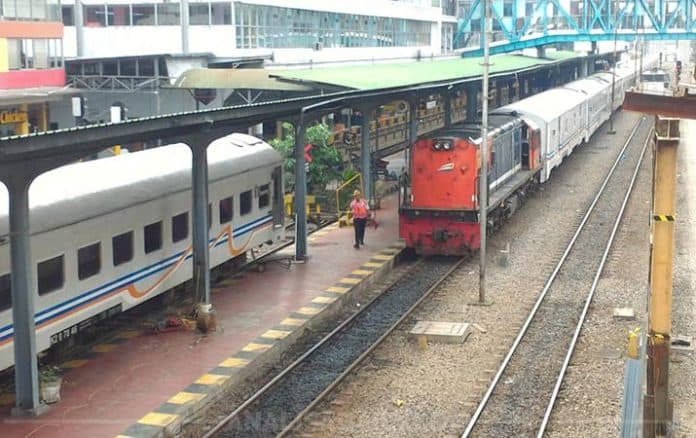 angkutan_natal_dan_tahun_baru_kai_sumut_siapkan_17488_kursi