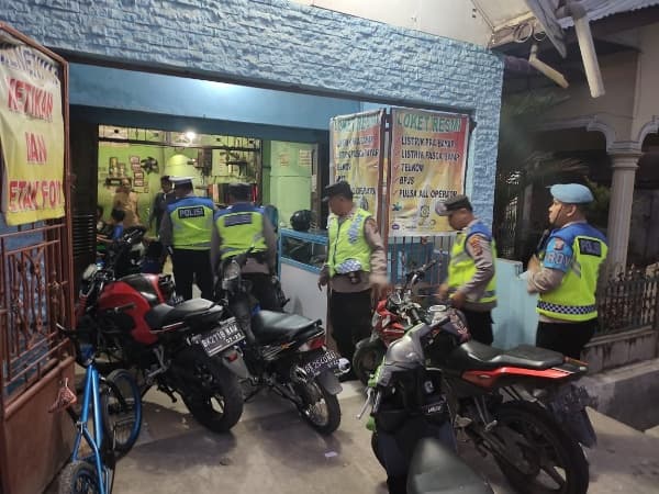 antisipasi_aksi_balap_liar_polsek_padang_hilir_gelar_patroli_subuh
