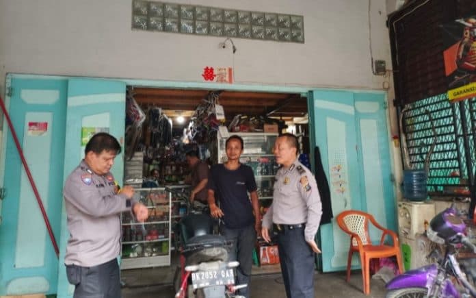 antisipasi_balap_liar_polisi_beri_pesan_kamtibmas_ke_pemilik_bengkel_di_tanjungbalai