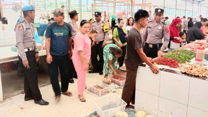 antisipasi_kejahatan_kapolsek_medang_deras_jangan_gunakan_perhiasan_mencolok