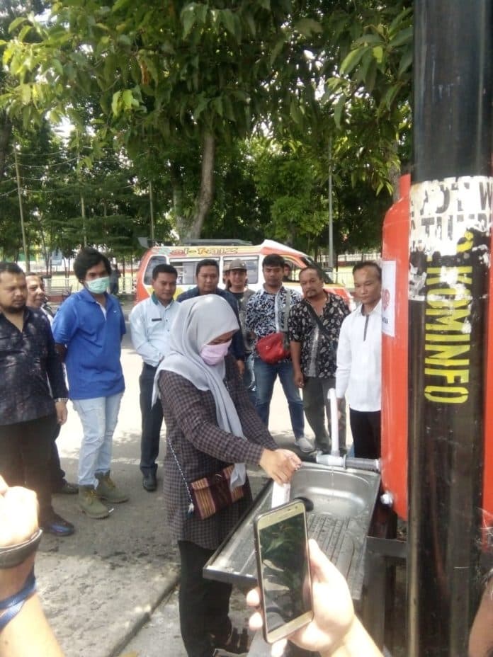antisipasi_korona_wastafel_portabel_disiapkan