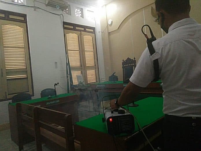 antisipasi_penyebaran_covid_19_pn_medan_lakukan_rapid_swab_dan_penyemprotan