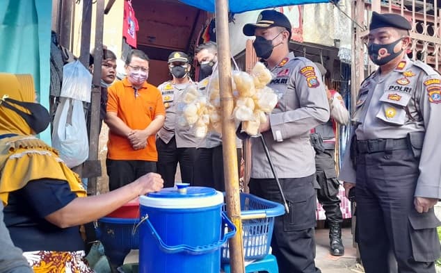 antisipasi_premanisme_kapolres_pematangsiantar_kunjungi_pasar_horas