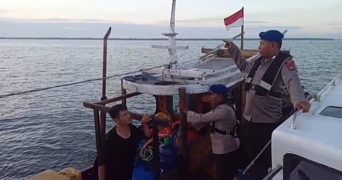 antisipasi_rohingya_sat_airud_polres_langkat_patroli_di_laut
