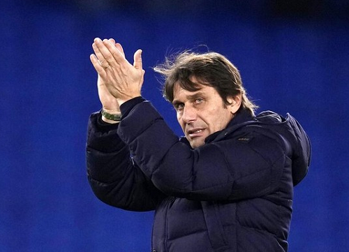 antonio_conte_dinobatkan_jadi_pelatih_terbaik_serie_a_20202021