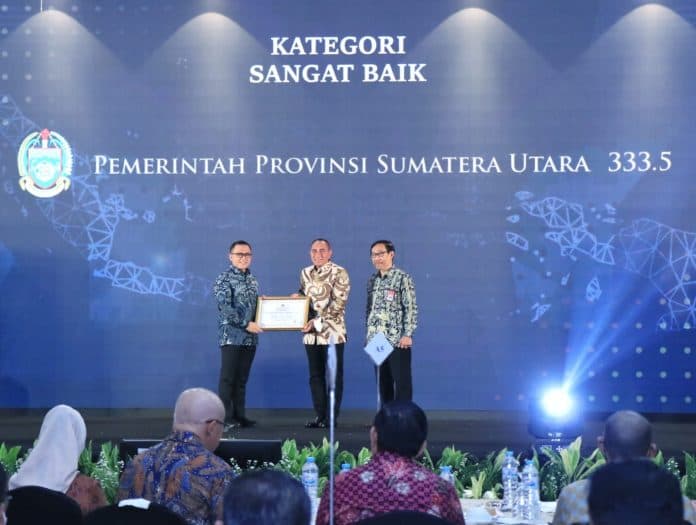 anugerah_meritokrasi_2022_pemprov_sumut_raih_kategori_sangat_baik_dari_kasn