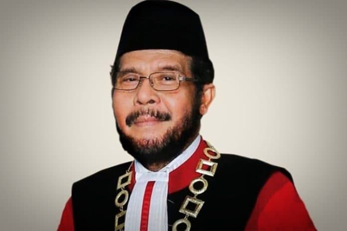 anwar_usman_buka_suara_terkait_tekanan_tarik_diri_dari_mk