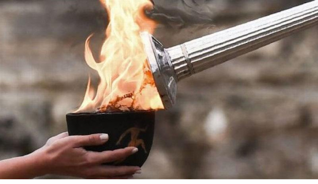 api_olimpiade_tokyo_2020_diterbangkan_dari_yunani_menuju_jepang