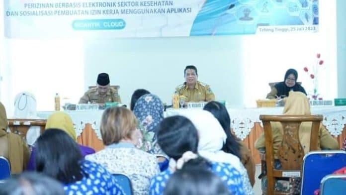 aplikasi_sicantik_cloud_akan_lebih_memudahkan_pengurusan_perizinan_di_tebing_tinggi