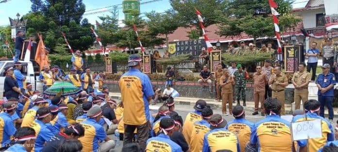 appkd_tuntut_kadishub_dairi_dicopot_sekda_semua_ada_aturannya