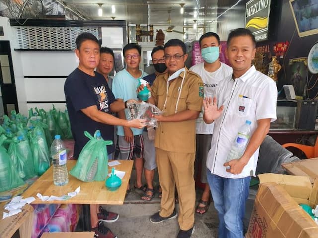 apsi_bagikan_100_paket_pencegahan_korona