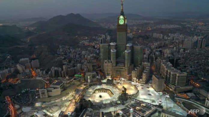 arab_saudi_akan_akhiri_jam_malam_mulai_21_juni
