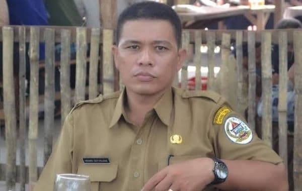 arahkan_kades_di_pilkada_henry_haluka_kadis_pmd_tapteng_dinonaktifkan_pj_bupati