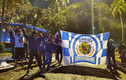 aremania_di_medan_berterima_kasih_untuk_aksi_doa_suporter_psms