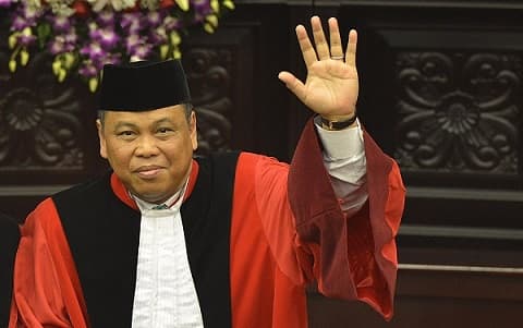 arief_hidayat_minta_hakim_konstitusi_direshuffle