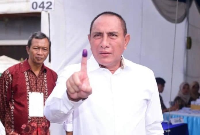 art_edy_rahmayadi_terima_serangan_fajar_rp200_ribu