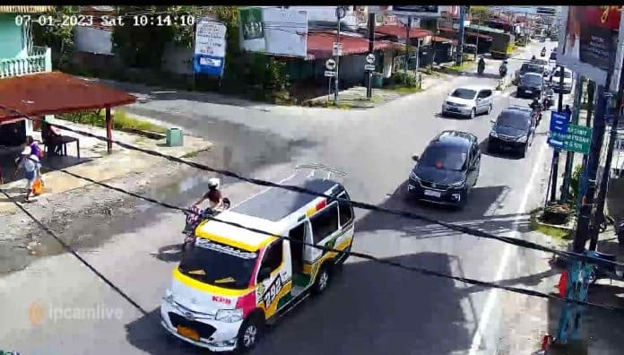arus_lalulintas_di_simpang_dua_siantar_terpantau_ramai_lancar