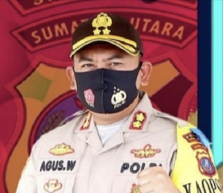 arus_lalulintas_parapat_tiga_balata_buka_tutup_kapolres_gunakan_jalan_alternatif_sidamanik_parapat