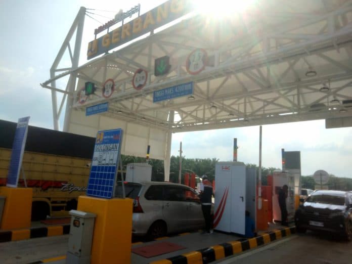 arus_mudik_lebaran_2024_di_pintu_tol_kisaran_meningkat_10_ribu_mobil_keluar_masuk_jalan_tol_setiap_harinya