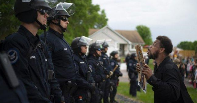 as_kembali_memanas_polisi_tembak_mati_pria_kulit_hitam