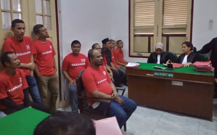 aslam_parwis_terdakwa_kasus_500_butir_pil_ekstasi_dituntut_18_tahun_penjara