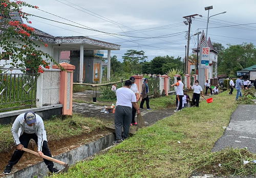 asn_pemkab_simalungun_gelar_marharoan_bolon_di_jumat_bersih