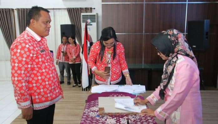 asn_teken_pakta_integritas_wali_kota_siantar_malu_kalau_kita_tak_bekerja