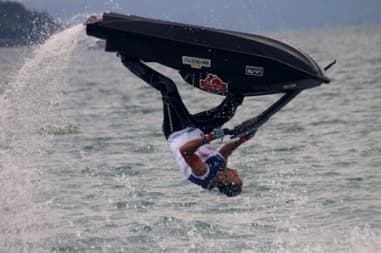atlet_indonesia_diharap_berprestasi_dalam_ajang_aquabike_di_danau_toba