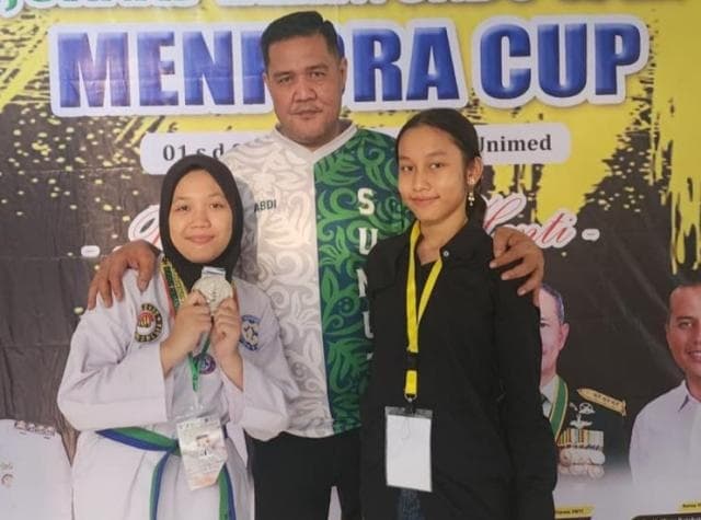 atlet_tirtanadi_raih_2_perak_di_tournament_taekwondo_menpora_cup