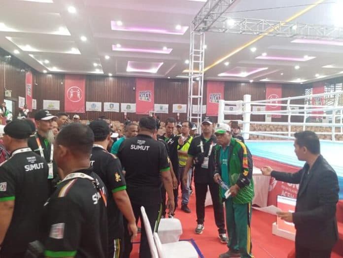 atletnya_kalah_dari_petinju_sumut_pelatih_papua_pegunungan_protes