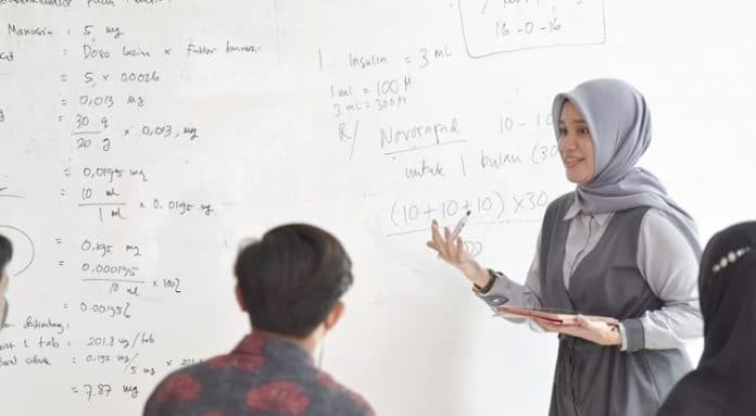 aturan_baru_beban_kerja_dosen_dalam_permendikbud_ristek_ini_isinya