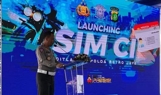 aturan_baru_korlantas_polri_wajibkan_pemotor_250_500_cc_punya_sim_c1
