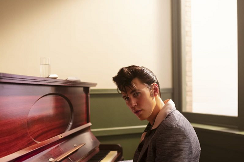 austin_butler_terpesona_sosok_ikonik_elvis_presley