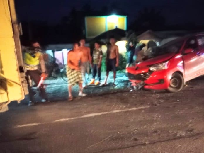 avanza_senggol_truk_box_di_jalinsum_batu_bara_1_kritis