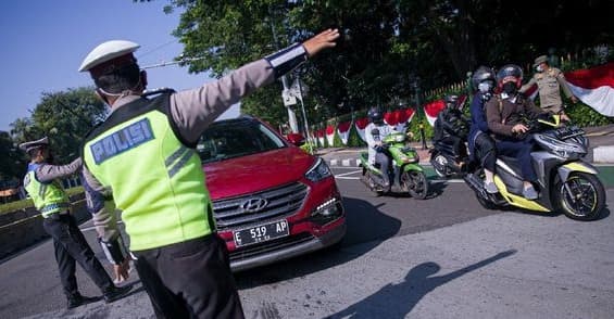 awas_pengendara_pakai_pelat_nomor_palsu_akan_didenda_rp500_ribu