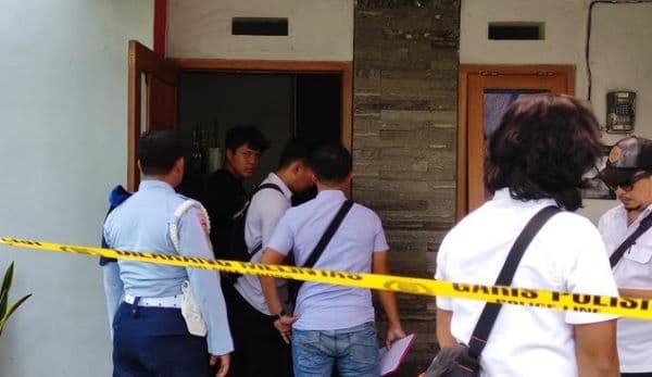 ayah_ibu_dan_anak_di_malang_tewas_dalam_rumah