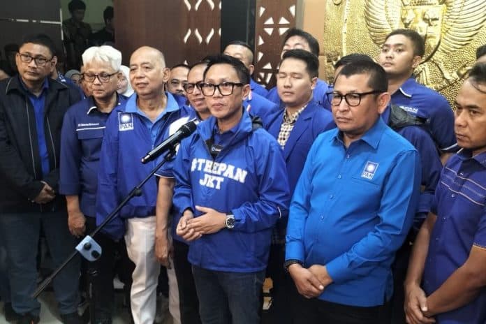 bacaleg_pan_dki_jakarta_banjir_dari_kalangan_artis