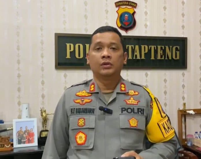 bacok_tetangganya_karena_beda_pilihan_pria_marga_ndraha_diamankan