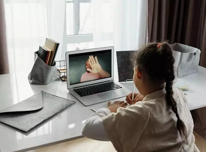 bagaimana_mengukur_kemajuan_anak_anda_selama_pembelajaran_virtual