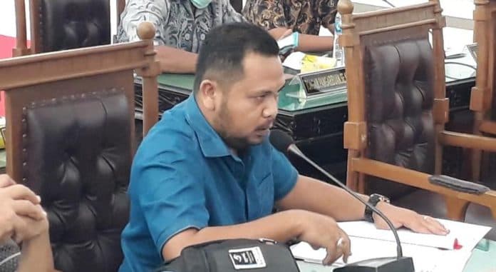 bahas_rtrw_komisi_iii_ingatkan_pemko_bawa_dokumen_terkait_luas_wilayah