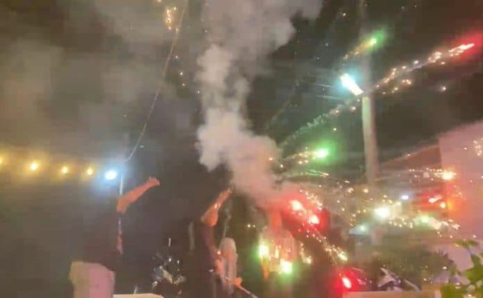 bahaya_kembang_api_meledak_saat_dipegang_pria_di_deli_serdang