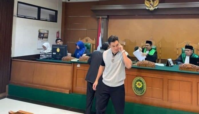 baim_wong_persiapkan_bukti_bukti_di_sidang_cerai_20_november
