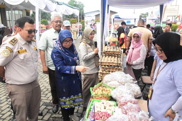 balai_karantina_pertanian_2_medan_gelar_pasar_murah_di_deli_serdang