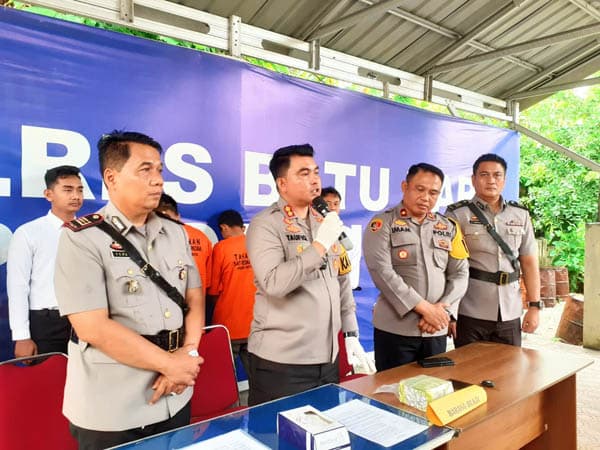 balapan_dengan_polisi_2_kurir_sabu_asal_asahan_menyerah_di_sei_bejangkar