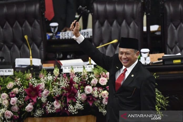 bamsoet_mantan_jurnalis_yang_pilih_jadi_petarung_politik